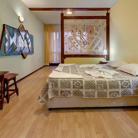 Rakovina 3* سوزوبول